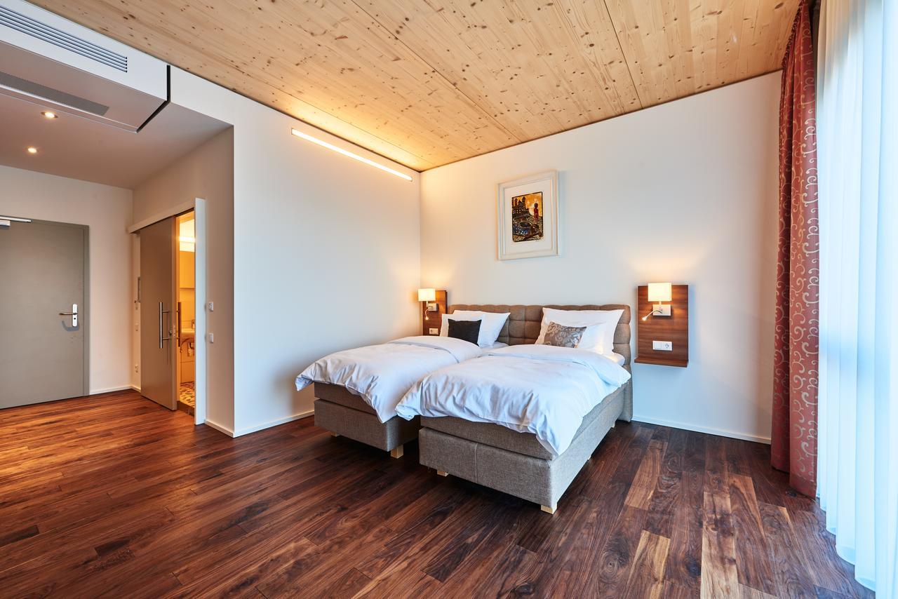 Hotel 2050